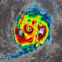 El huracán Polo se debilita y ahora es categoría 4. Aún así provocará lluvias intensas en Guerrero y Michoacán 