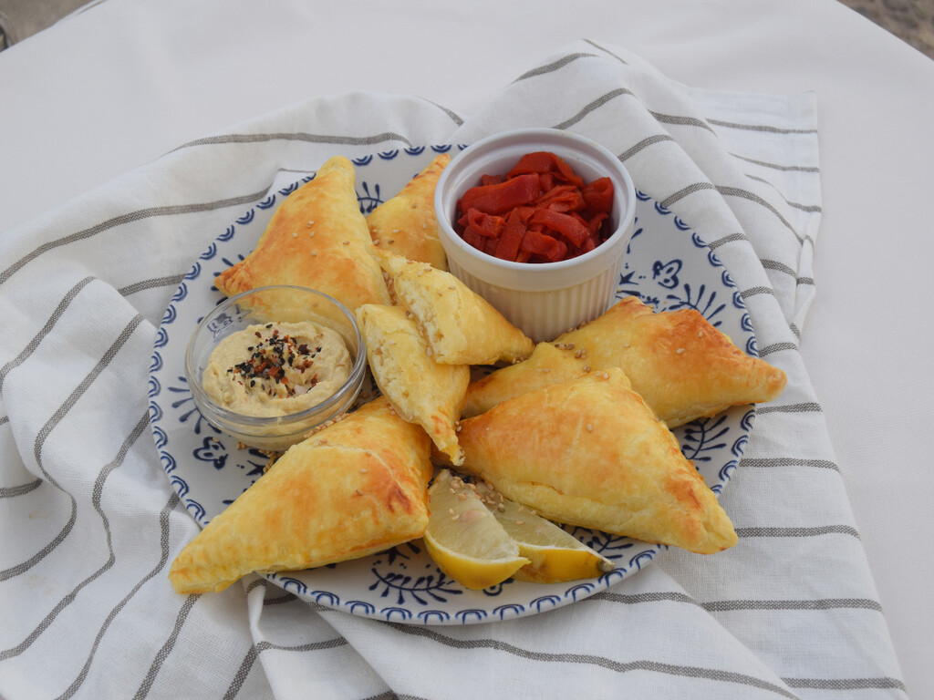 Bourekas de queso, la mejor receta para compartir