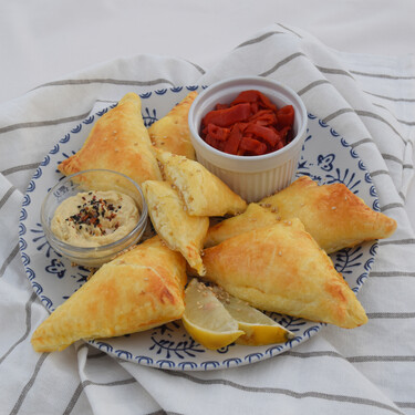 Bourekas de queso, la mejor receta para compartir 