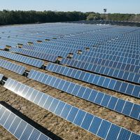 La simulación de un superordenador desmonta un mito: no hace falta llenarlo todo con placas solares