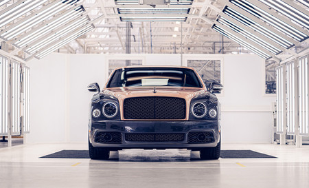 El último Bentley Mulsanne de la historia sale de fabrica para decir adiós al buque insignia de la marca británica
