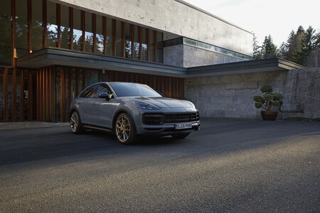 Porsche Cayenne Turbo GT 8