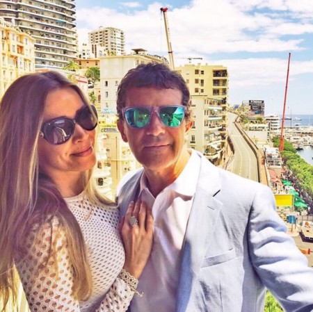 Y ahora también se nos quiere casar Antonio Banderas