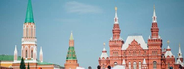 Rusia quiere su propio WeChat para acabar con WhatsApp. Ya tiene un candidato: Max