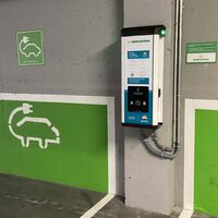 Las energéticas no lo vieron venir y tú tampoco: la red de carga de Mercadona para coches eléctricos ya es de las más grandes de España 