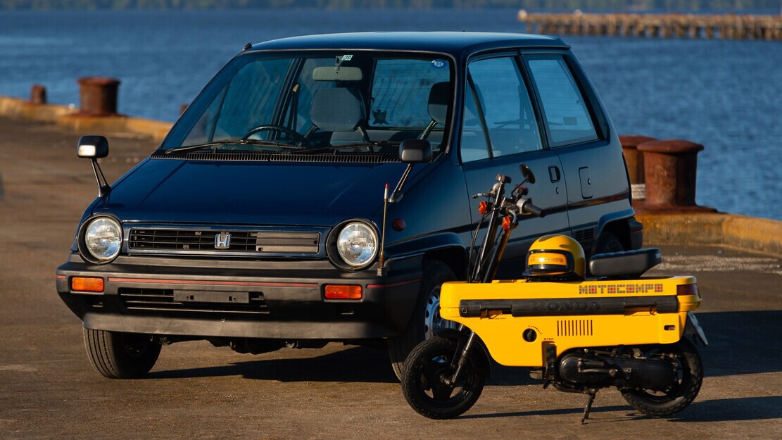 Así fue la Honda Motocompo: una moto plegable mitad scooter y mitad patinete eléctrico que cabía en el maletero de un coche