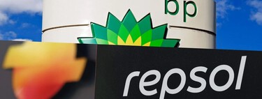 Si no has notado mucha diferencia a la hora de llenar el depósito, es porque no la ha habido. Muchas gasolineras aprovecharon la bajada del IVA para subir los precios 