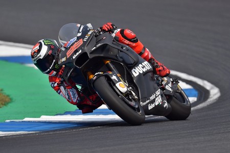 Ducati Test Tailandia 1