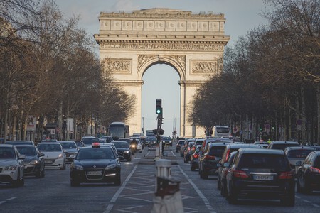 Anuncios De Autos En Francia Sugieren Caminar O Andar En Bici 2