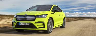 Probamos el Skoda Enyaq Coupé iV: un gran coche eléctrico que no renuncia a la practicidad por su diseño más deportivo