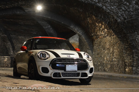 Robamos un MINI John Cooper Works y lo probamos por las carreteras de Guanajuato