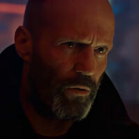 Jason Statham lleva 20 años haciendo la misma película y ya no nos engaña. Pero nos da igual, su nuevo thriller de acción ofrece exactamente lo que queremos