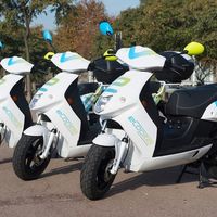 Madrid se suma al motosharing eCooltra, la red de motos eléctricas compartidas