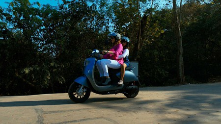 Liger X Auto Balancing Scooter Left Side