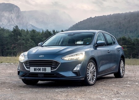 Ford Focus 2019 1600 01