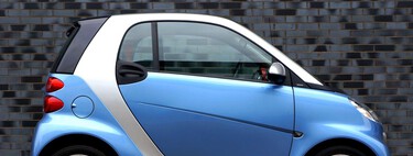 Si eres autónomo, esto es lo que te puedes desgravar de un coche de gasolina y lo que te descuentan por cambiarte a uno eléctrico