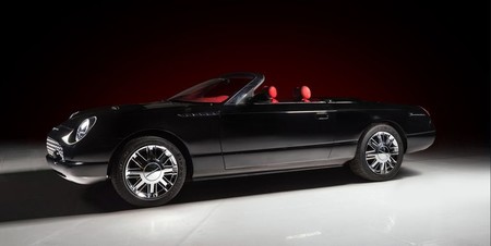 ¿Quieres un auto muy exclusivo? Este Ford Thunderbird Concept de 1999 saldrá a subasta