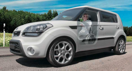 El primer coche 'normal' que se puede conducir desde una silla de ruedas