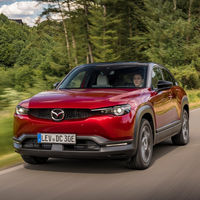 El Mazda MX-30 ya no es sólo eléctrico: estrena motor de 2.0 litros a gasolina con sistema microhíbrido