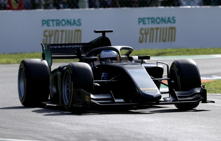 La Fórmula 1 estrena sus nuevas llantas de 18 pulgadas en un test de Renault en Paul Ricard