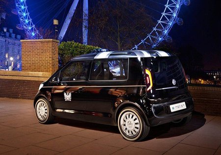 Volkswagen-London-Taxi-tras