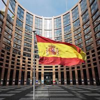 La Comisión Europea amenaza con llevar a España al TJUE por el IVA aplicado a autónomos en ventas intracomunitarias 