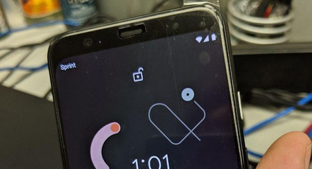 Se filtran supuestas fotos reales de un Google Pixel 4, que perdería su diseño de doble tono