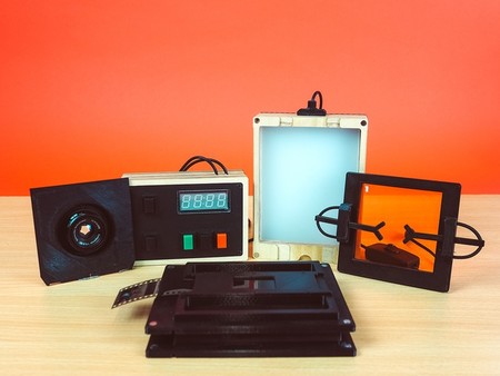 Ampliadora Intrepid 4x5: un curioso dispositivo para ampliar y escanear negativos en el camino