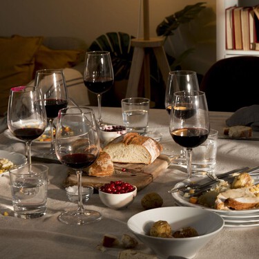 Comer y cenar tarde no es sano, pero el jet lag alimentario del fin de semana podría ser más dañino. Con un detalle: solo afecta a los hombres 