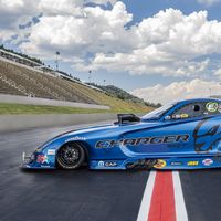 El Funny Car del Dodge Charger SRT Hellcat Widebody tiene 11,000 hp... porque 707 hp no bastan
