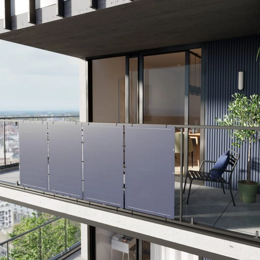 Kit Solar enchufable LEXMAN 4 paneles flexibles 440W, para balcón/pared