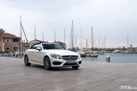 Mercedes-Benz Clase C Cabrio: al volante de este silencioso y cómodo descapotable