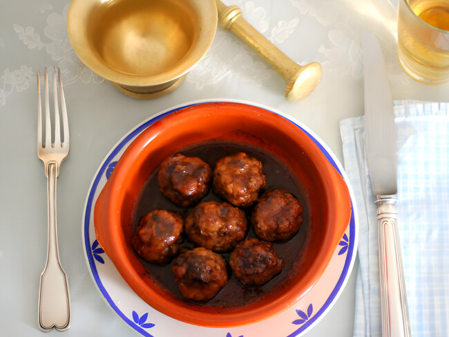 Las recetas de nuestras madres: albóndigas en salsa oscura