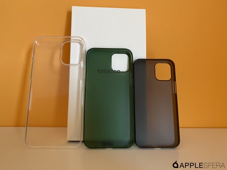 Fundas para los iPhone 12 de Totalle, la mínima expresión en tres tamaños distintos