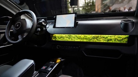 Sion Solar Car Interior 2 750x500