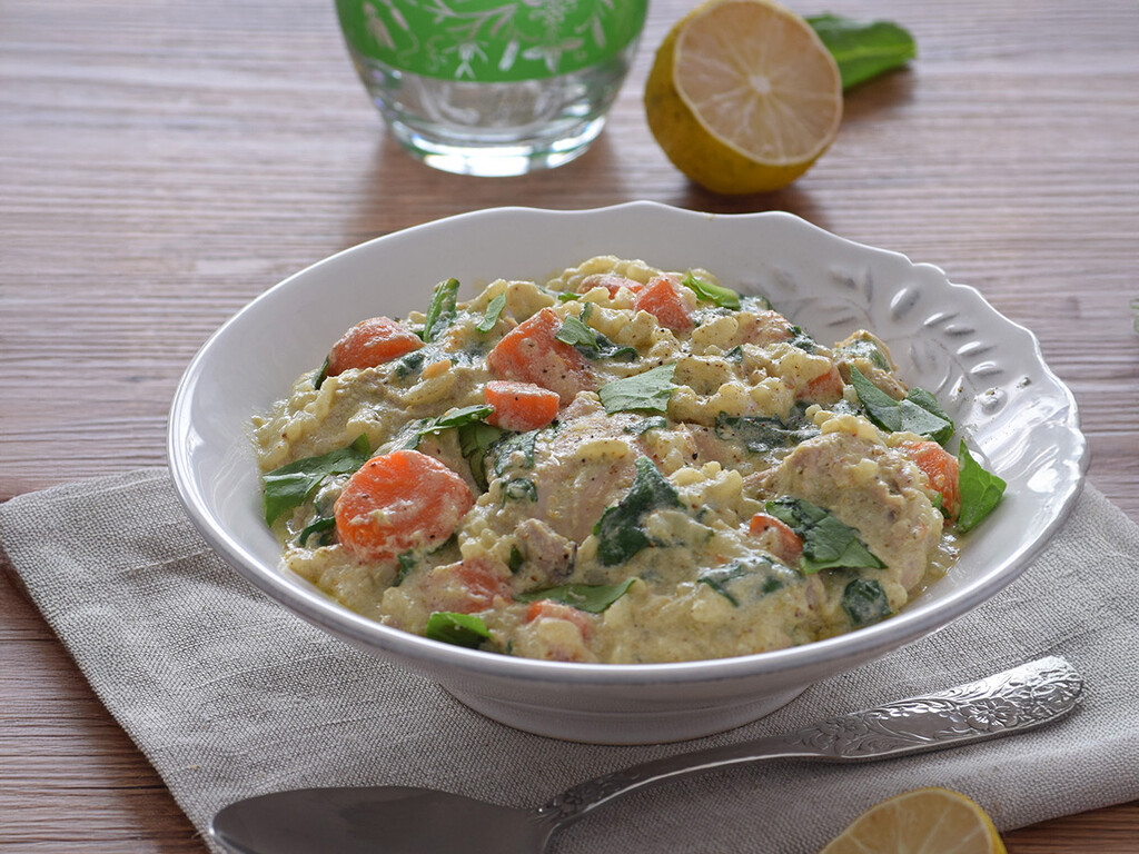 Curry verde de pollo con verduras y arroz: receta de un plato de cuchara exótico, pero fácil