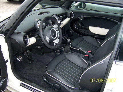 Mini Cooper S con el kit John Cooper Works