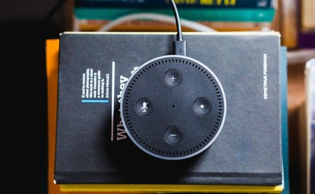 Guía para configurar un dispositivo compatible con Alexa en iOS y Android