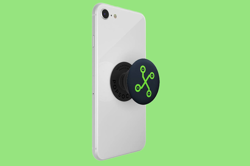 Diez años perfeccionando el diseño de los móviles para acabar poniéndole un Popsocket: de dónde viene este peculiar accesorio