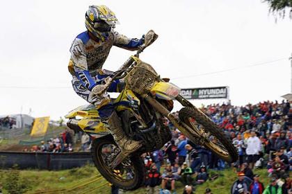 Kevin Strijbos gana en el peor GP de Coppins