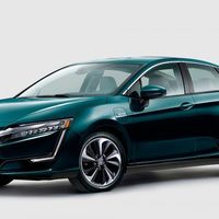 El Honda Clarity añade dos nuevas versiones: un plug-in hybrid y un 100% eléctrico