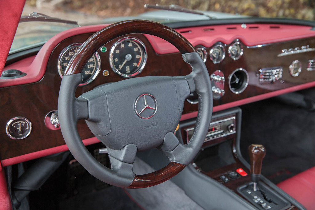Mercedes 300 SL AMG restomod