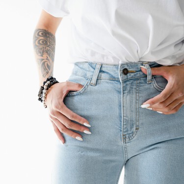 Que tu móvil no quepa en tu bolsillo no es casualidad. La brecha de género también está en tus prendas de ropa favoritas