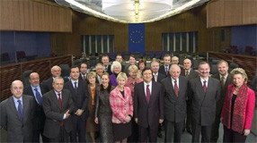 Quieren introducir miembros de segunda clase en la Comisión Europea