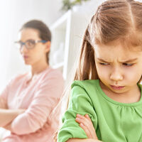 Las 11 cosas que decimos habitualmente a los niños y que jamás les diríamos a un adulto