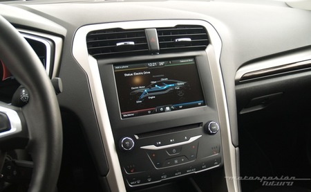 Ford Fusion/Mondeo Hybrid Dearborn 05