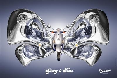 "Spring is here", Vespas y mariposas