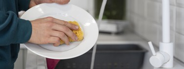 Leroy Merlin tiene un escurreplatos mini y compacto ideal para cocinas pequeñas