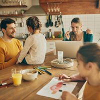 Cómo establecer normas en casa y conseguir que todos las cumplan sin protestar 