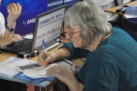 Hacienda multa a jubilados gallegos por no declarar pensiones del extranjero